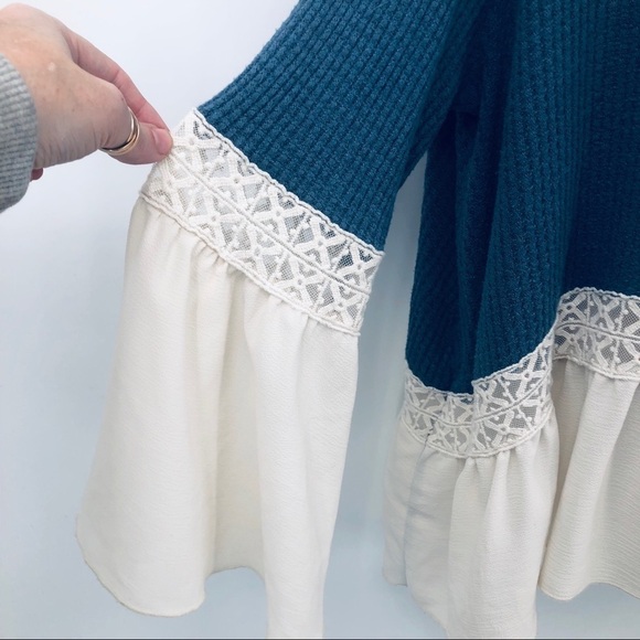 Orange creek women’s‎ oversized top bell sleeves L - Picture 2 of 10